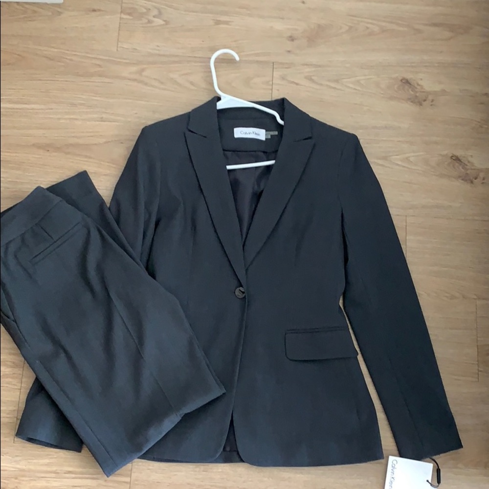 Calvin Klein grey women’s pantsuit